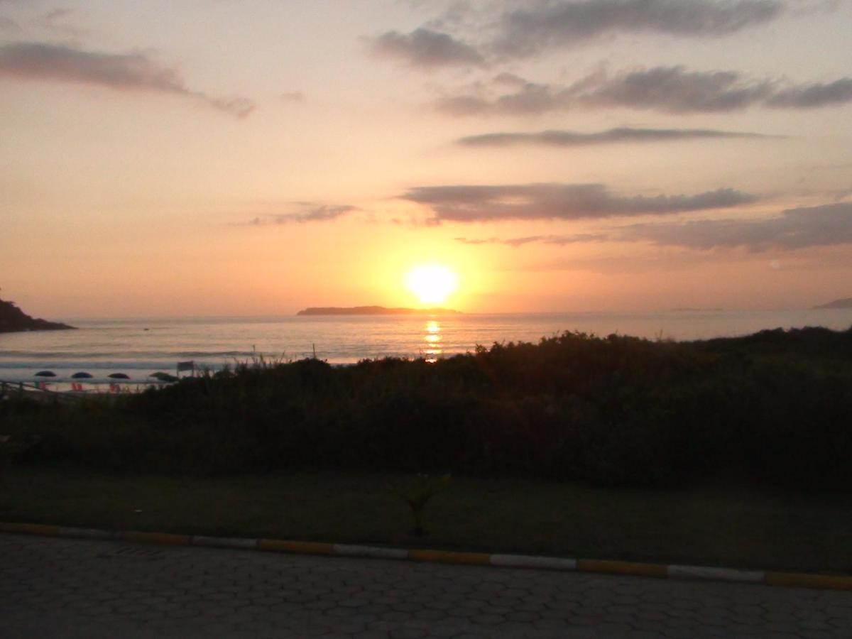 PRAIA DE 4 ILHAS Apartamento De 1 Quarto a 60M Praia Com Vista Bombinhas Esterno foto